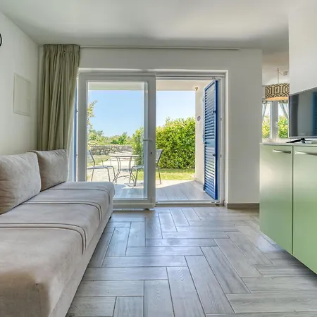 Apartamento Terra By Interhome Brzac